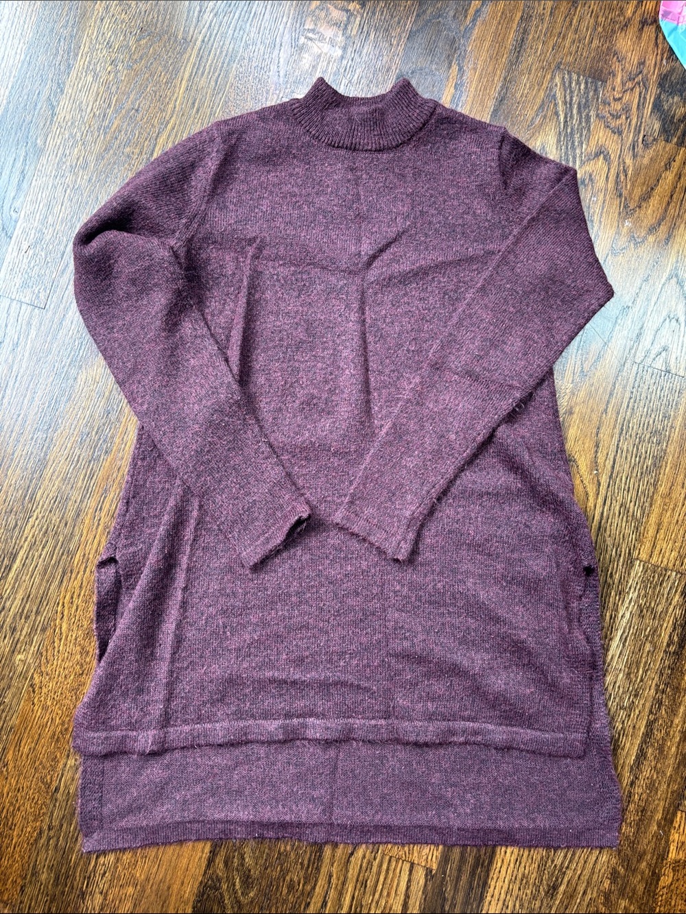 H&M burgundy Maroon Turtleneck Sweater sz small